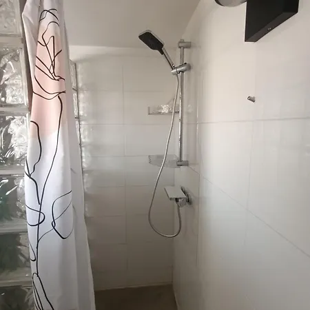 As14629 - P2 Mezzanine Avec Vue Laterale, Dans Sur Avec Parking Prive Apartament Le Grau-du-Roi